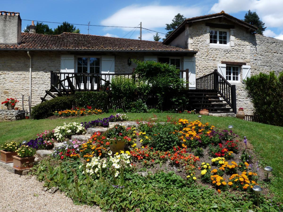 Villa moulin de giroir à Migné-Auxances Extérieur photo