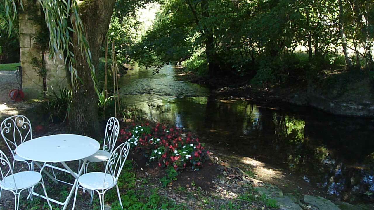 Villa moulin de giroir à Migné-Auxances Extérieur photo